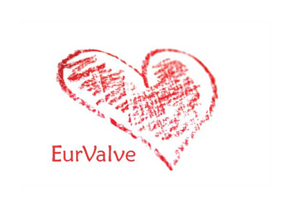 Eine rote, handgezeichnete Herzform auf weißem Hintergrund. Neben dem Herz steht der Text "EurValve" in einer auffälligen Schriftart.